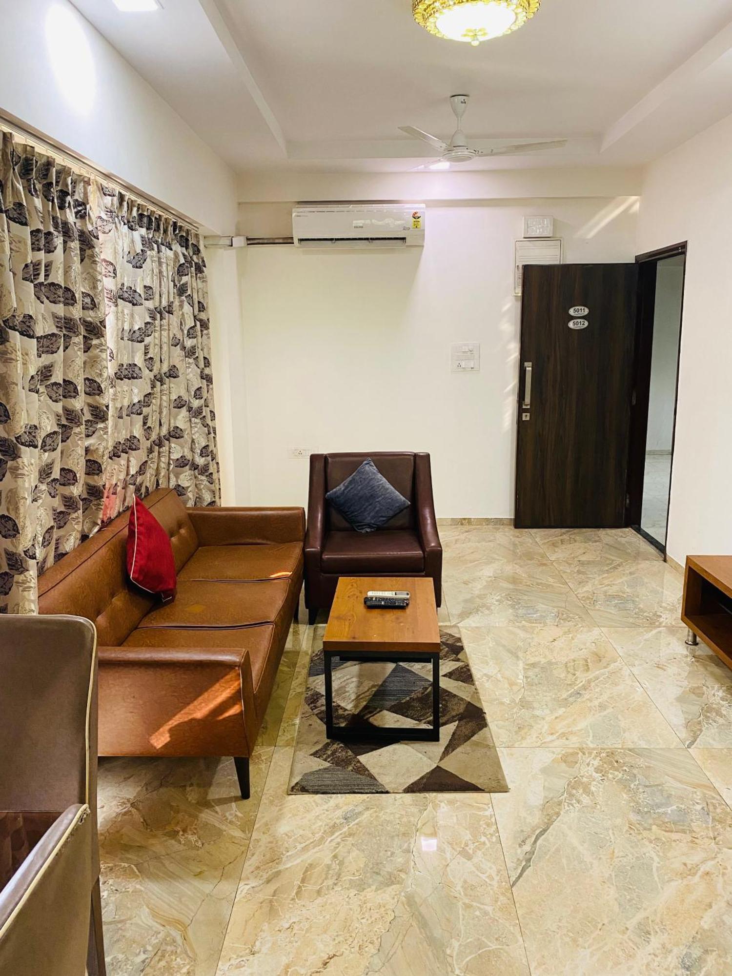 Mumbai House Luxury Apartments Santacruz East, Мумбай Екстериор снимка