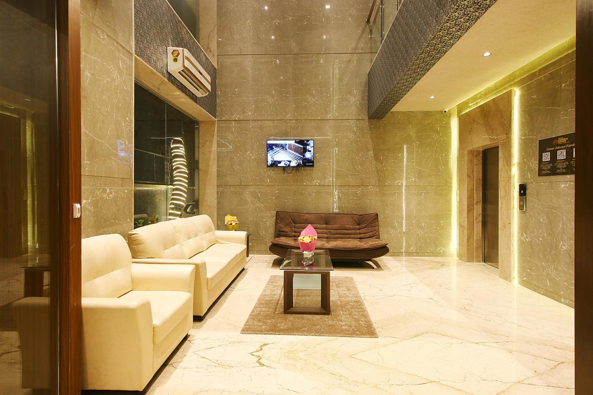 Mumbai House Luxury Apartments Santacruz East, Мумбай Екстериор снимка