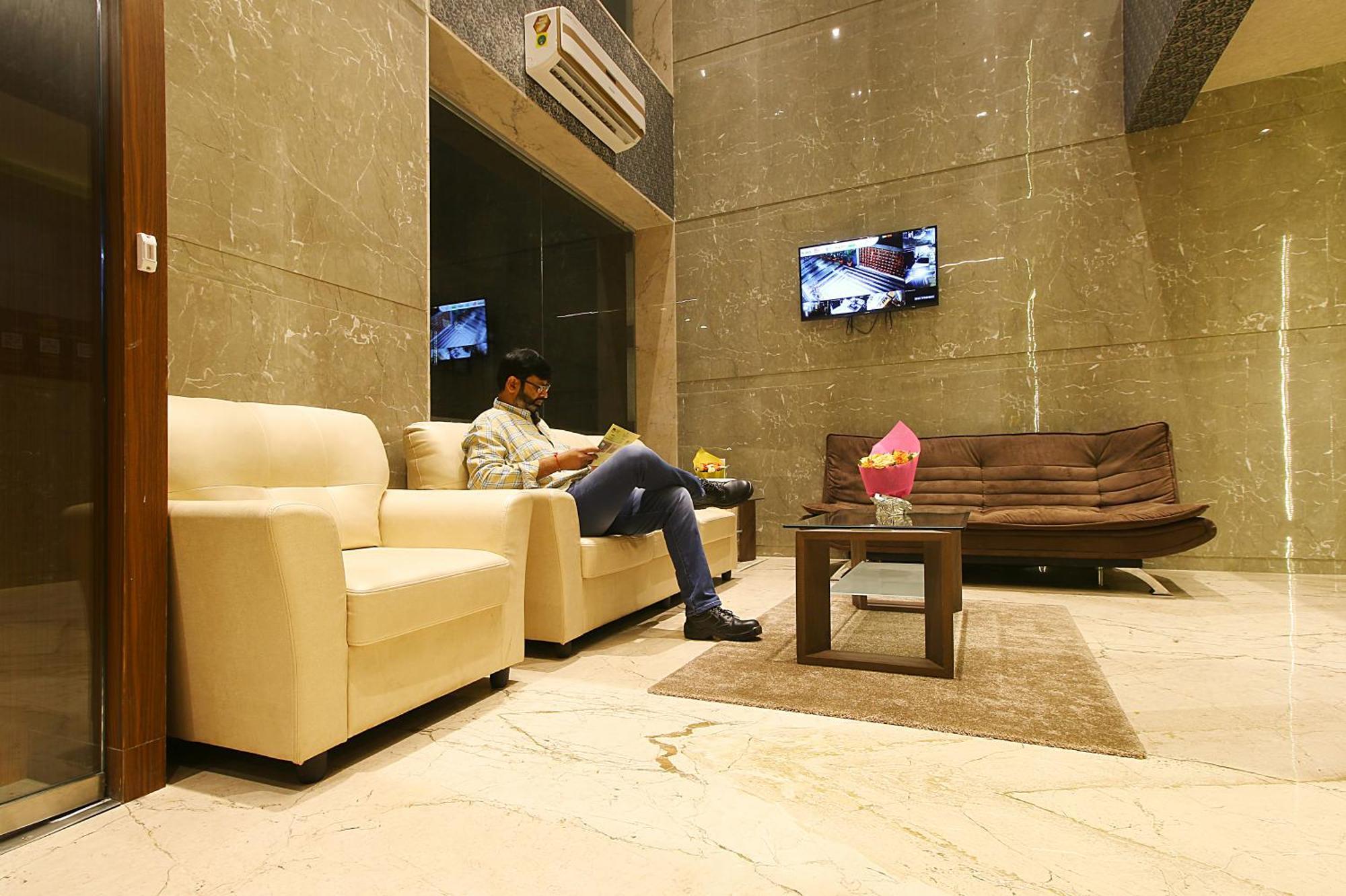 Mumbai House Luxury Apartments Santacruz East, Мумбай Екстериор снимка