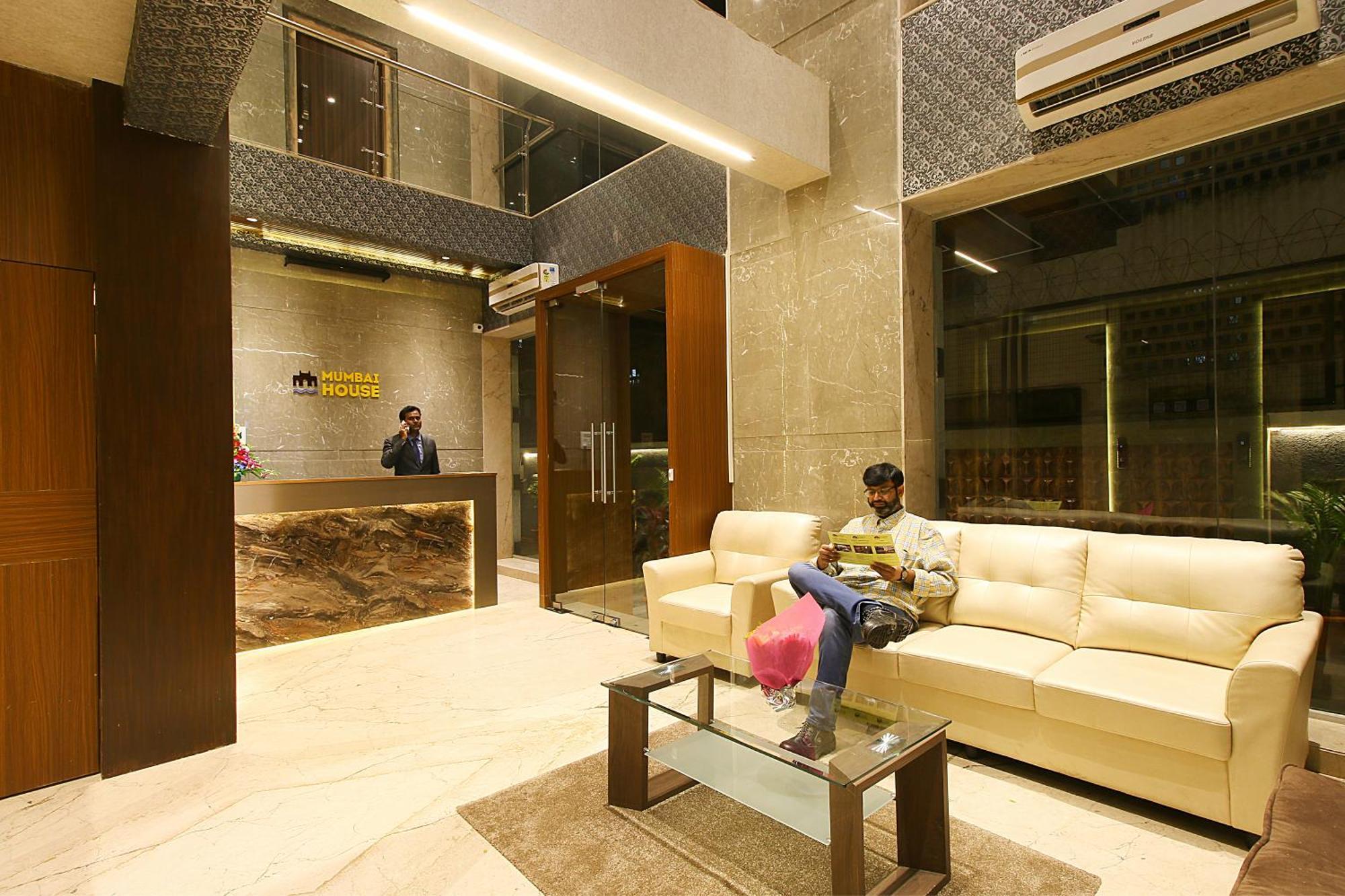 Mumbai House Luxury Apartments Santacruz East, Мумбай Екстериор снимка