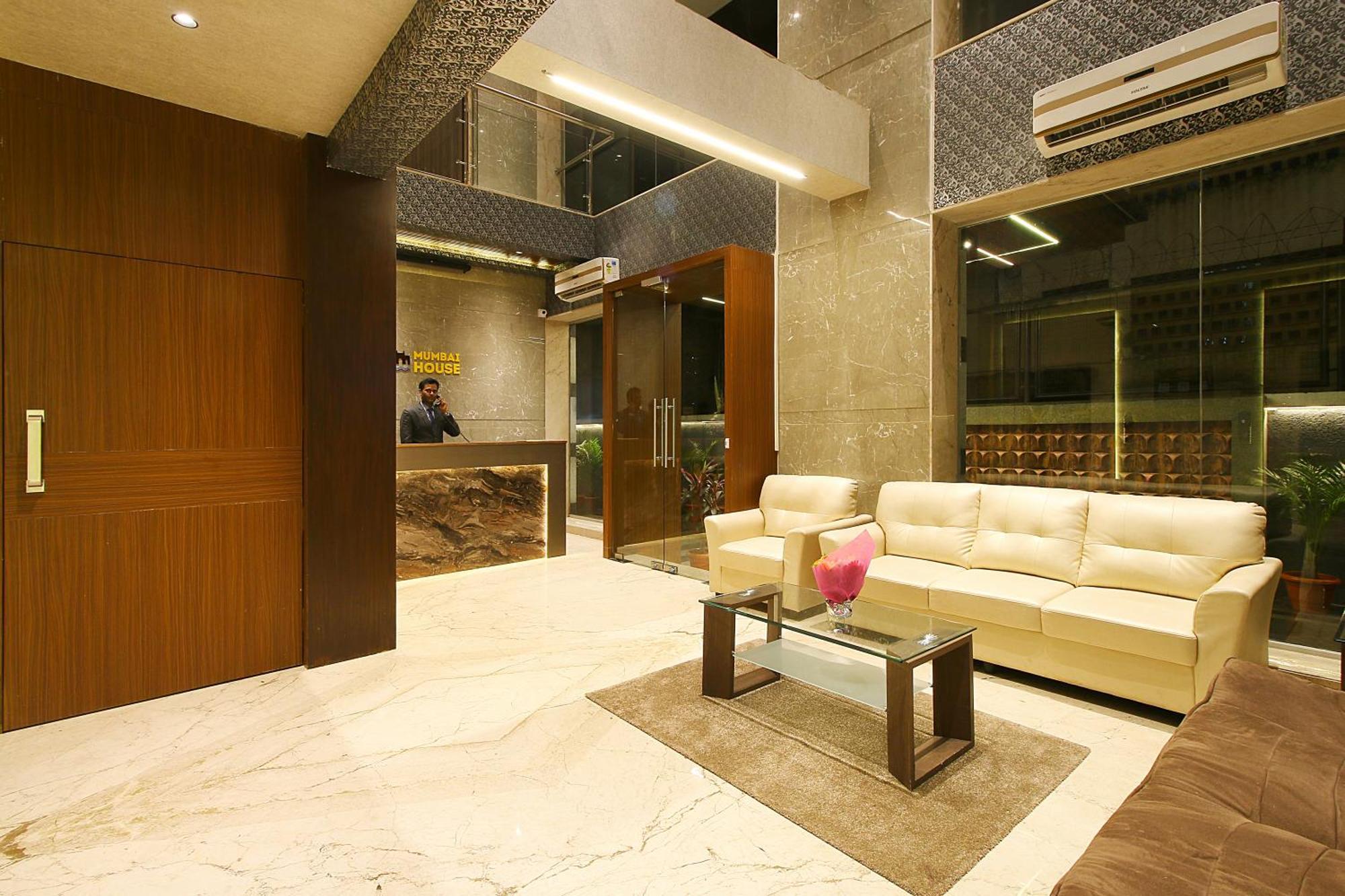 Mumbai House Luxury Apartments Santacruz East, Мумбай Екстериор снимка