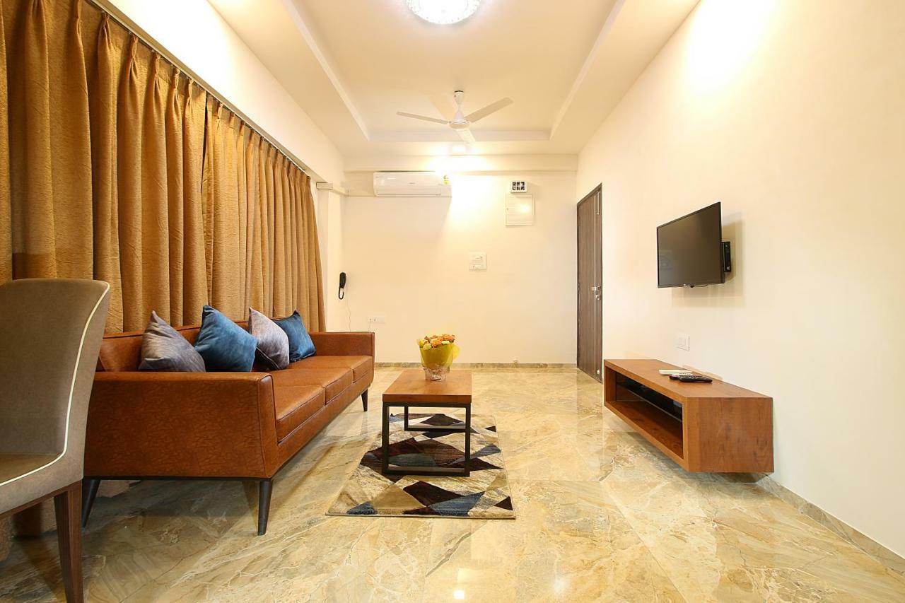 Mumbai House Luxury Apartments Santacruz East, Мумбай Екстериор снимка