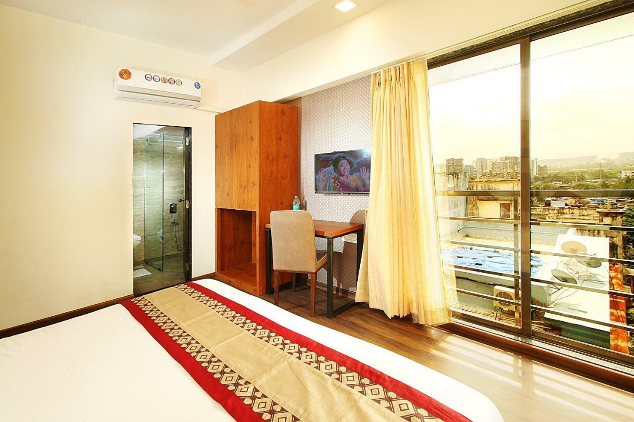 Mumbai House Luxury Apartments Santacruz East, Мумбай Екстериор снимка